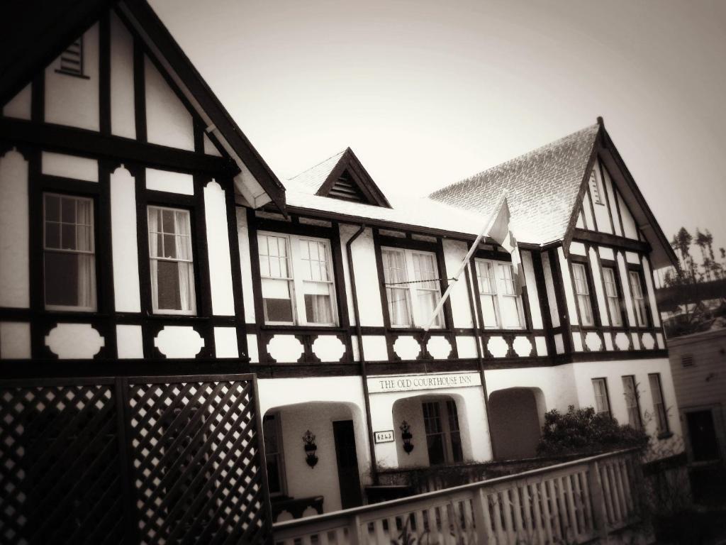 פאוול ריבר The Old Courthouse Inn חדר תמונה
