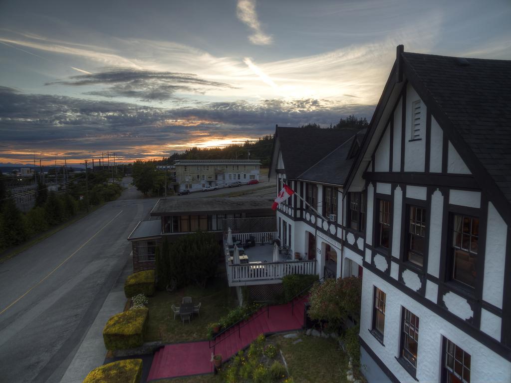 פאוול ריבר The Old Courthouse Inn מראה חיצוני תמונה