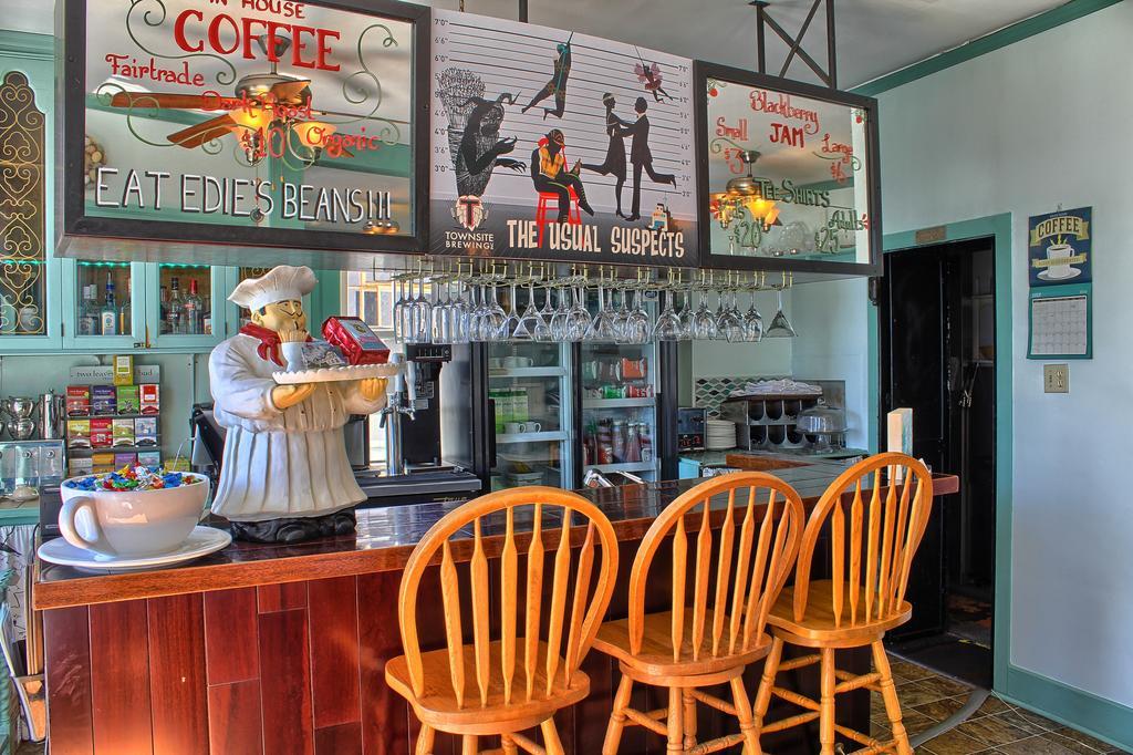 פאוול ריבר The Old Courthouse Inn מראה חיצוני תמונה