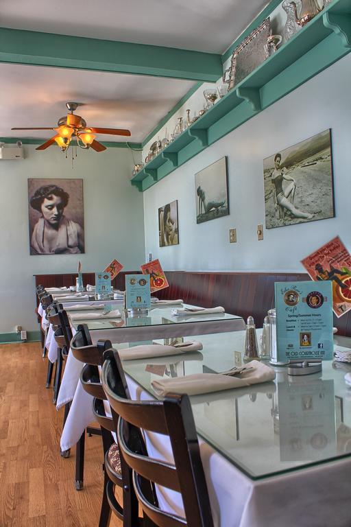פאוול ריבר The Old Courthouse Inn מראה חיצוני תמונה