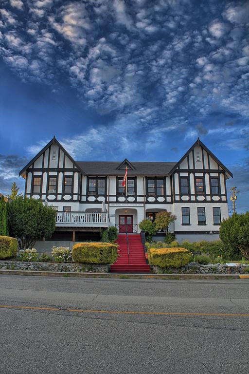 פאוול ריבר The Old Courthouse Inn מראה חיצוני תמונה